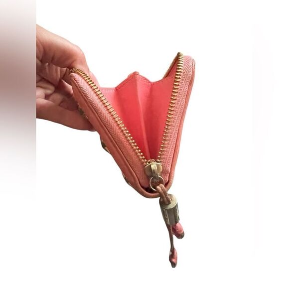 JIMMY CHOO Pink Star-Studded Long Wallet - Picture 11 of 16